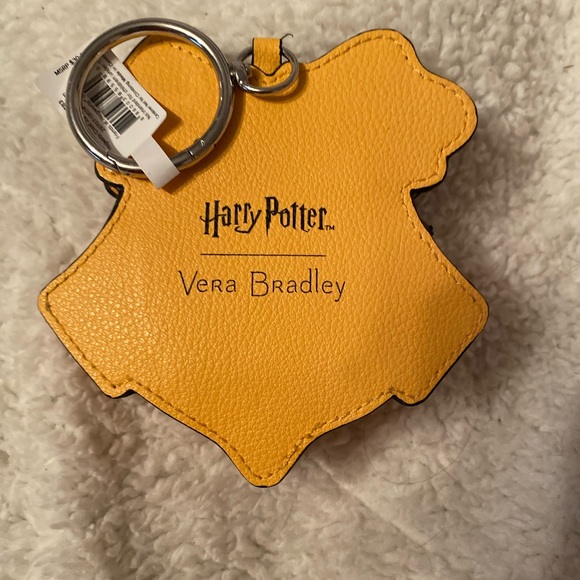 Sold New Vera Bradley Harry Potter Hogwarts Crest Zip Bag Charm Limited Edition - Picture 7 of 7